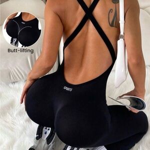 Elegant Black Sports Jumpsuit